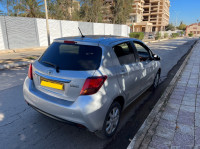 citadine-toyota-yaris-2014-lounge-oran-algerie