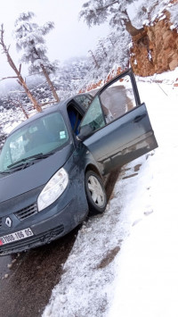 voitures-renault-scenic-2006-batna-algerie