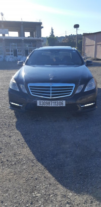 voitures-mercedes-classe-e-2013-avantgarde-pack-amg-bouira-algerie