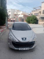 moyenne-berline-peugeot-308-2011-constantine-algerie