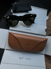 RAYBAN meta smart glasses 