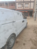 utilitaire-hyundai-h1-2012-tole-chlef-algerie