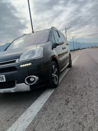 voitures-citroen-berlingo-2014-amizour-bejaia-algerie