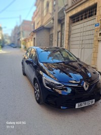 سيارات-renault-clio-5-2022-business-البليدة-الجزائر