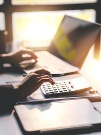 تعليم-و-تكوين-recrutement-assistante-administrative-et-commerciale-باب-الزوار-الجزائر