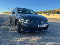 voitures-volkswagen-golf-8-2023-highline-medea-algerie