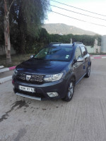 voitures-dacia-sandero-2017-stepway-draa-ben-khedda-tizi-ouzou-algerie