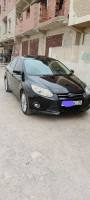 voitures-ford-focus-4-portes-2012-titanium-ain-smara-constantine-algerie