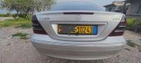 سيارات-mercedes-classe-c-2002-220-exclusive-تاجنانت-ميلة-الجزائر