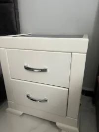 Coiffeuse et table de nuit 