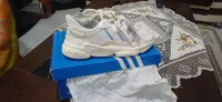 Basket Adidas ozweego original pointure 41 neuf jamais utilisé 