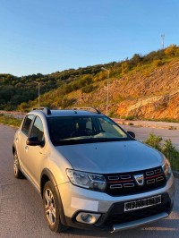 سيارات-dacia-sandero-2019-stepway-عنابة-الجزائر