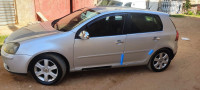 voitures-volkswagen-golf-5-2006-jijel-algerie