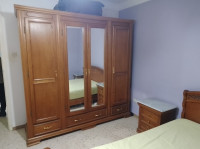 chambres-a-coucher-chambre-en-hetre-armoire-4-portes-lit-02-places-deux-tables-basses-avec-marbre-coiffeu-draria-alger-algerie