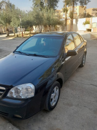 voitures-chevrolet-optra-4-portes-2009-msila-algerie