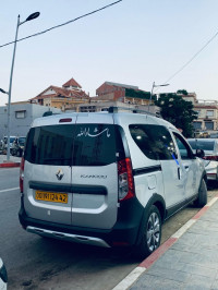 voitures-renault-kangoo-2024-stepway-tipaza-algerie