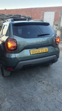 voitures-renault-duster-2023-extreme-aokas-bejaia-algerie