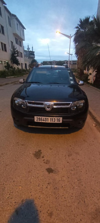 voitures-dacia-duster-2013-ambiance-bab-el-oued-alger-algerie