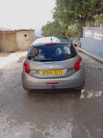 voitures-peugeot-208-2013-allure-bouandas-setif-algerie