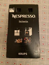 machine a café NESPRESSO INISSIA KRUPS BLEUE CLAIRE