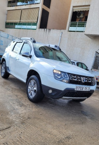 voitures-dacia-duster-2015-laureate-annaba-algerie