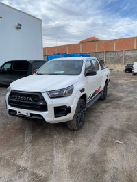 voitures-toyota-hilux-2024-gr-sport-bordj-bou-arreridj-algerie