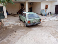 voitures-honda-civic-1982-lakhdaria-bouira-algerie