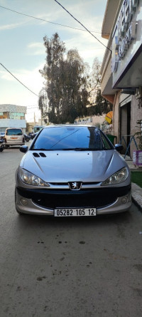 voitures-peugeot-206-2005-tebessa-algerie