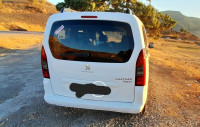 voitures-peugeot-partner-2012-tepee-setif-algerie