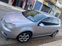 voitures-volkswagen-golf-5-2004-carat-sidi-mhamed-ben-ali-relizane-algerie