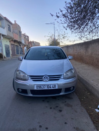 voitures-volkswagen-golf-5-2004-carat-sidi-mhamed-ben-ali-relizane-algerie