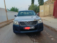 voitures-toyota-hilux-2016-ain-defla-algerie