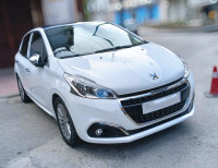 voitures-peugeot-208-2019-allure-facelift-annaba-algerie