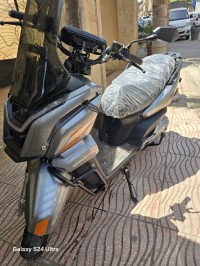 دراجات-نارية-وسكوترات-dora-moto-electrique-2025-سعيد-حمدين-الجزائر
