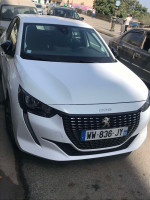 voitures-peugeot-208-2022-allure-algerie