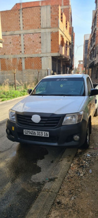 voitures-toyota-hilux-2013-bab-ezzouar-alger-algerie