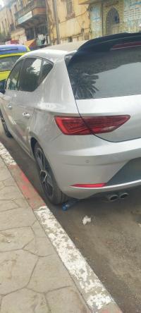 سيارات-seat-leon-2018-بني-تامو-البليدة-الجزائر