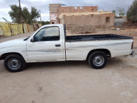 voitures-toyota-hilux-2005-mostaganem-algerie