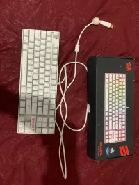 Clavier etat 10/10 | redragon kumura whote edition tkl