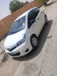 voitures-toyota-yaris-2012-ain-oussara-djelfa-algerie