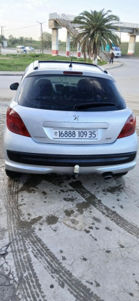 voitures-peugeot-207-2009-bordj-menaiel-boumerdes-algerie