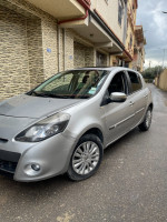 voitures-renault-clio-3-2012-night-and-day-blida-algerie