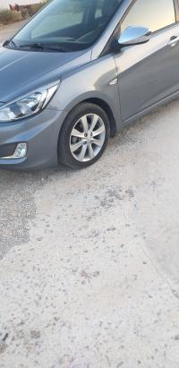سيارات-hyundai-accent-rb-5-portes-2018-prestige-آريس-باتنة-الجزائر