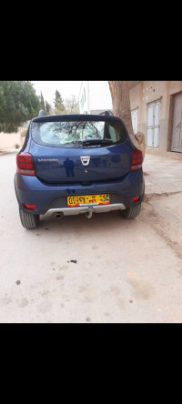 voitures-dacia-sandero-2017-stepway-naama-algerie