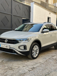 voitures-volkswagen-t-roc-2023-life-birkhadem-alger-algerie