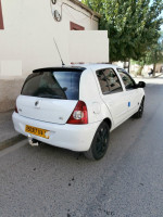 voitures-renault-clio-campus-2014-extreme-bouira-algerie