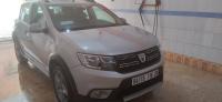 سيارات-dacia-sandero-2018-stepway-restylee-ديرة-البويرة-الجزائر