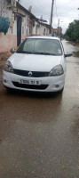 voitures-renault-clio-campus-2012-bye-attatba-tipaza-algerie