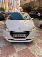 voitures-peugeot-208-2014-allure-setif-algerie