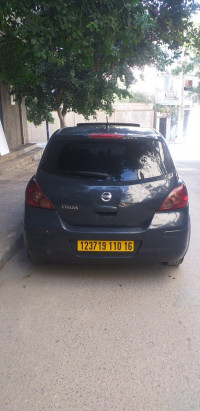 voitures-nissan-tiida-5-portes-2010-ain-naadja-alger-algerie